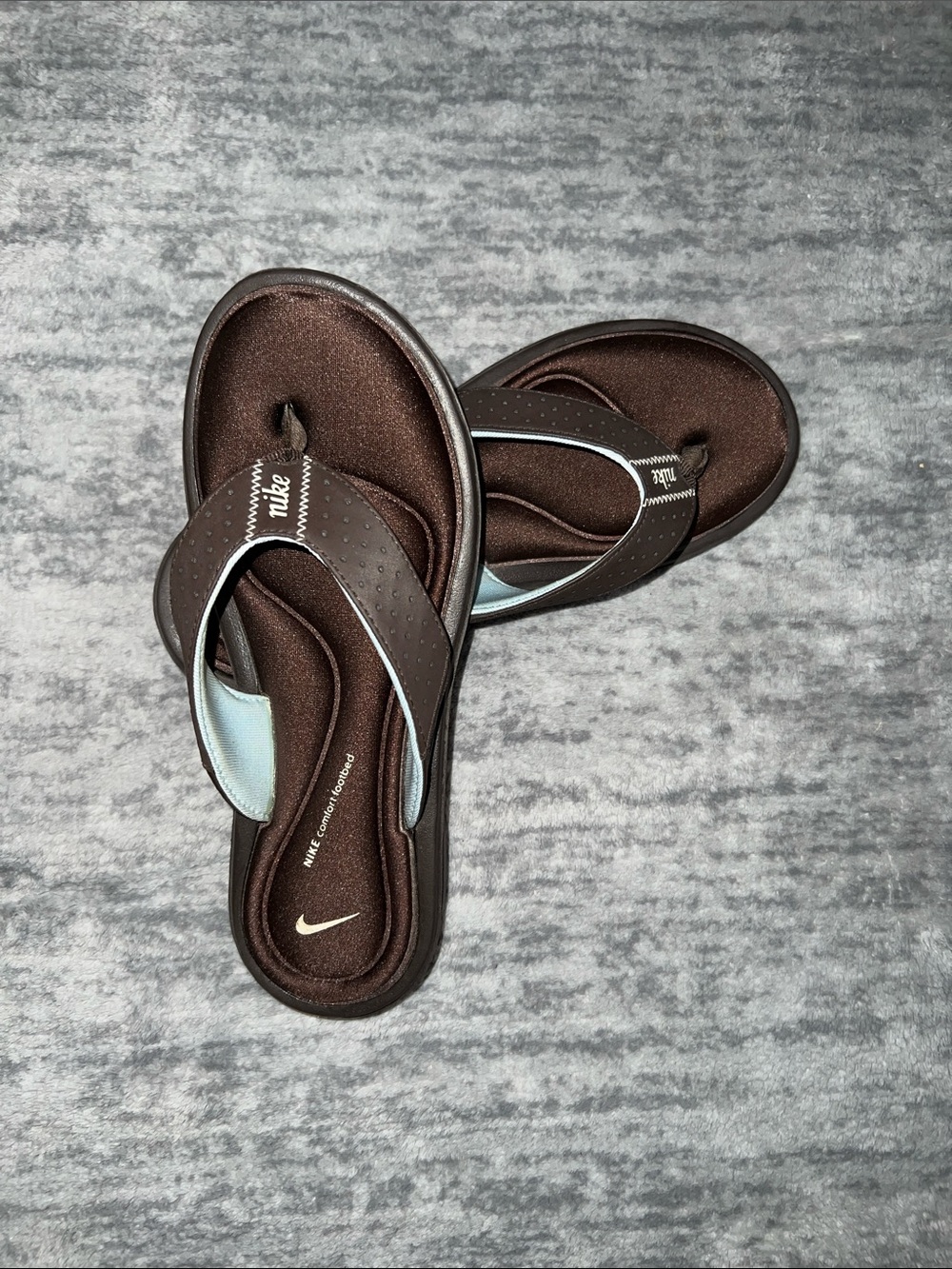 Nike Women’s Brown and Light Blue Foam Thong Sandals